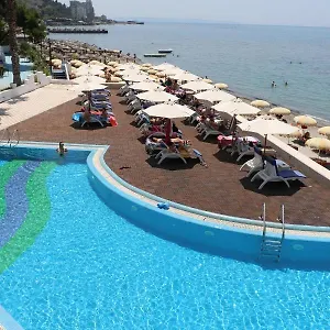 **** Hotel Costa Del Sol Albanië